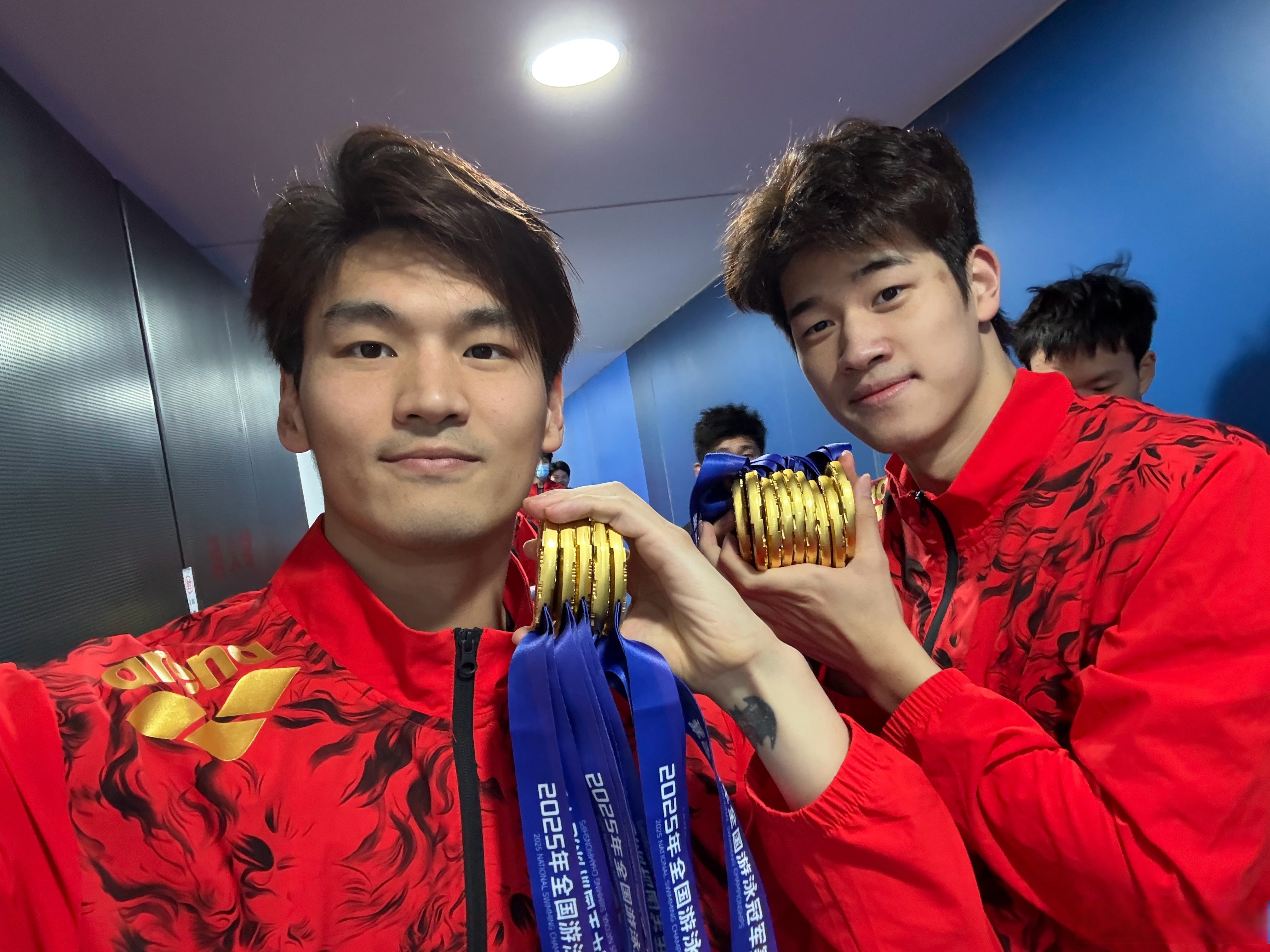 包含浙江队发布备战花絮;赛前手感冰凉;欧超杯任务艰巨;球队文化再被提及的词条 包含浙江队发布备战花絮;赛前手感冰凉;欧超杯任务艰巨;球队文化再被提及的词条