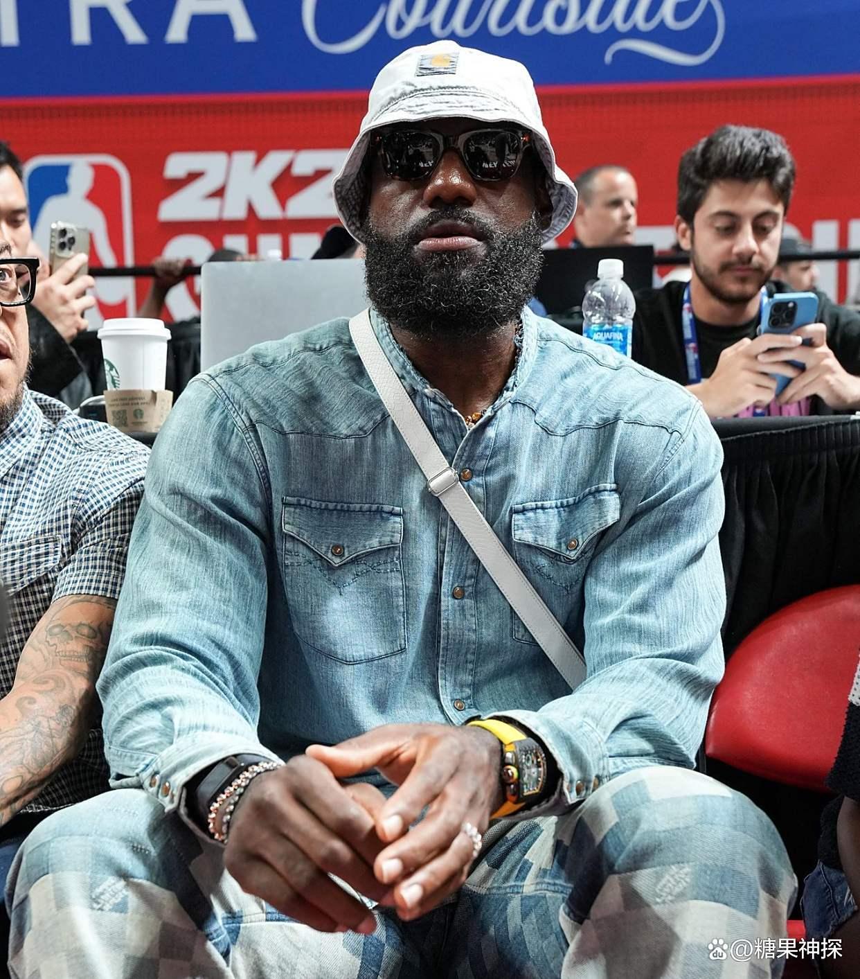 转会期洛杉矶湖人调整名单以备意甲，止住颓势环节打磨，更衣室稳定，球队文化再被提及的简单介绍